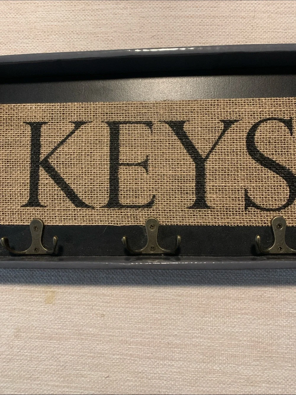 Rustic 'KEYS' Wall Hook Rack in Black and Burlap